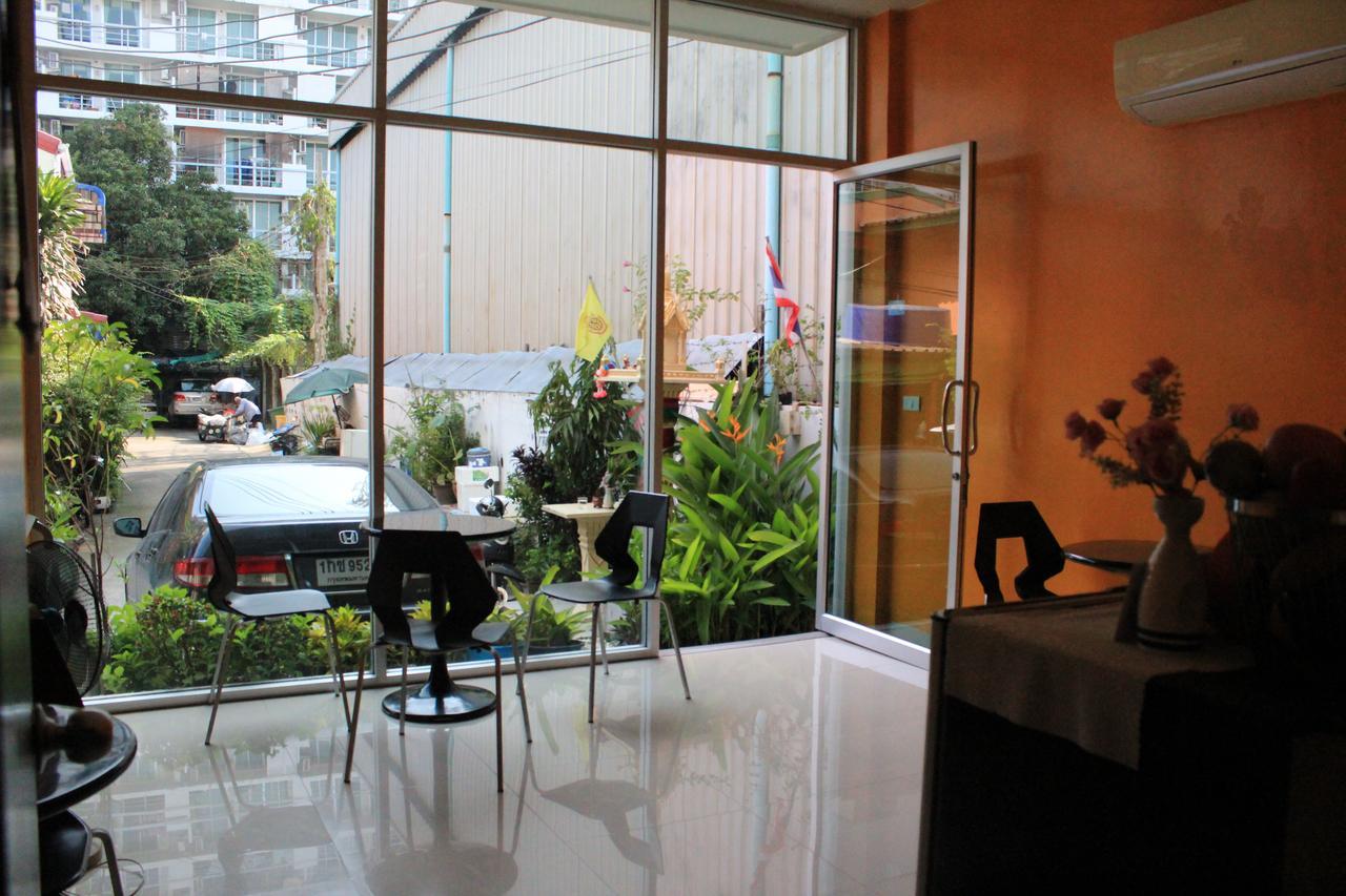 The City At Fifty Bangkok Exteriör bild