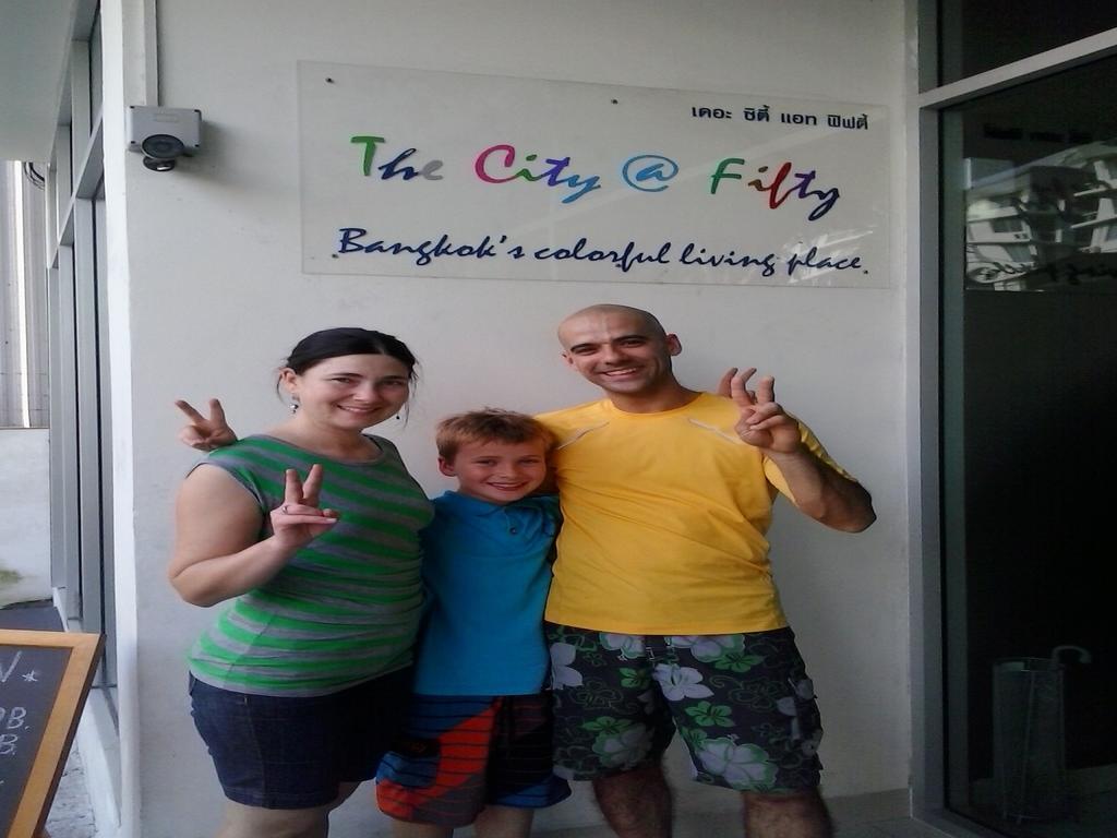 The City At Fifty Bangkok Exteriör bild